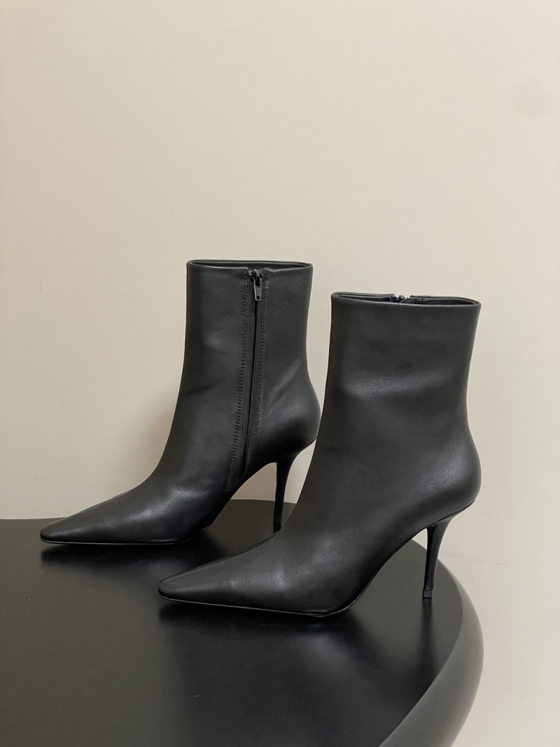 Y51 boots